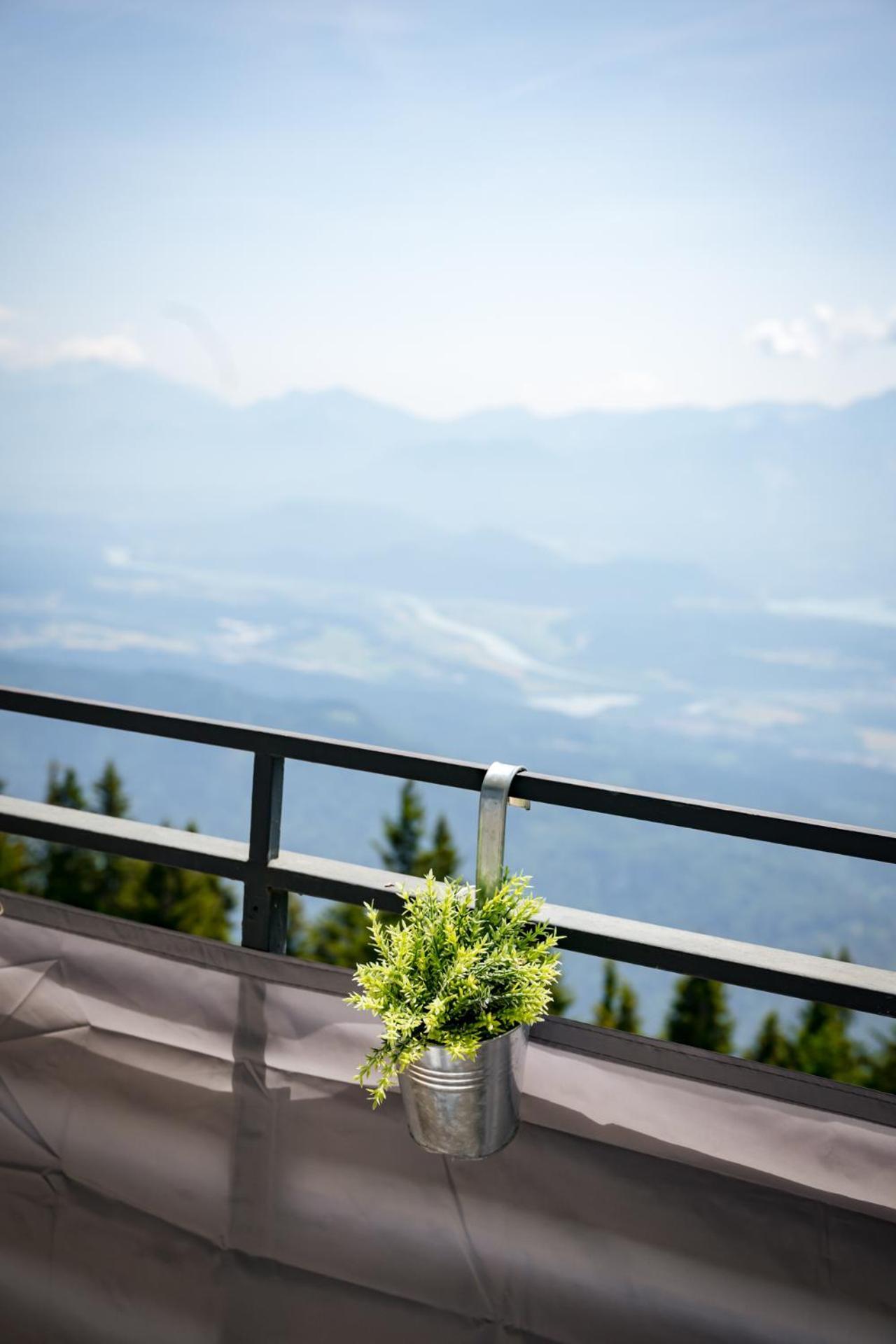 Mooki Mountain & Pool Gerlitzen Apartment Kanzelhohe Εξωτερικό φωτογραφία